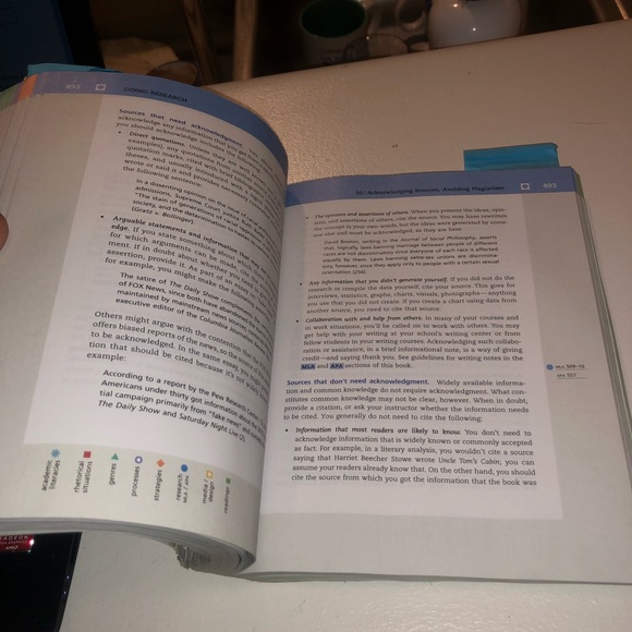 The Norton Field Guide To Writing With Readings - Picture 2 of 2